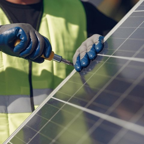 Zdjęcie: Mój Prąd 2026: kto może wziąć dofinansowanie do PV i na jakich zasadach